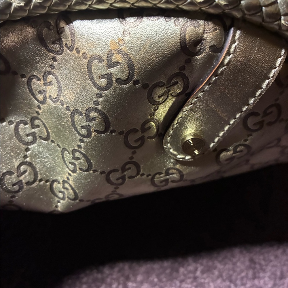 Gucci Britt Tassel Flap Bag Guccissima Metallic Gold w Tassel, dust bag and box - Picture 8 of 16